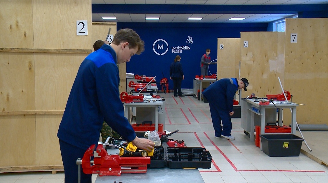 В Пензе координатор проекта «Жители многоквартирных домов» осмотрел мастерские колледжа архитектуры и строительства