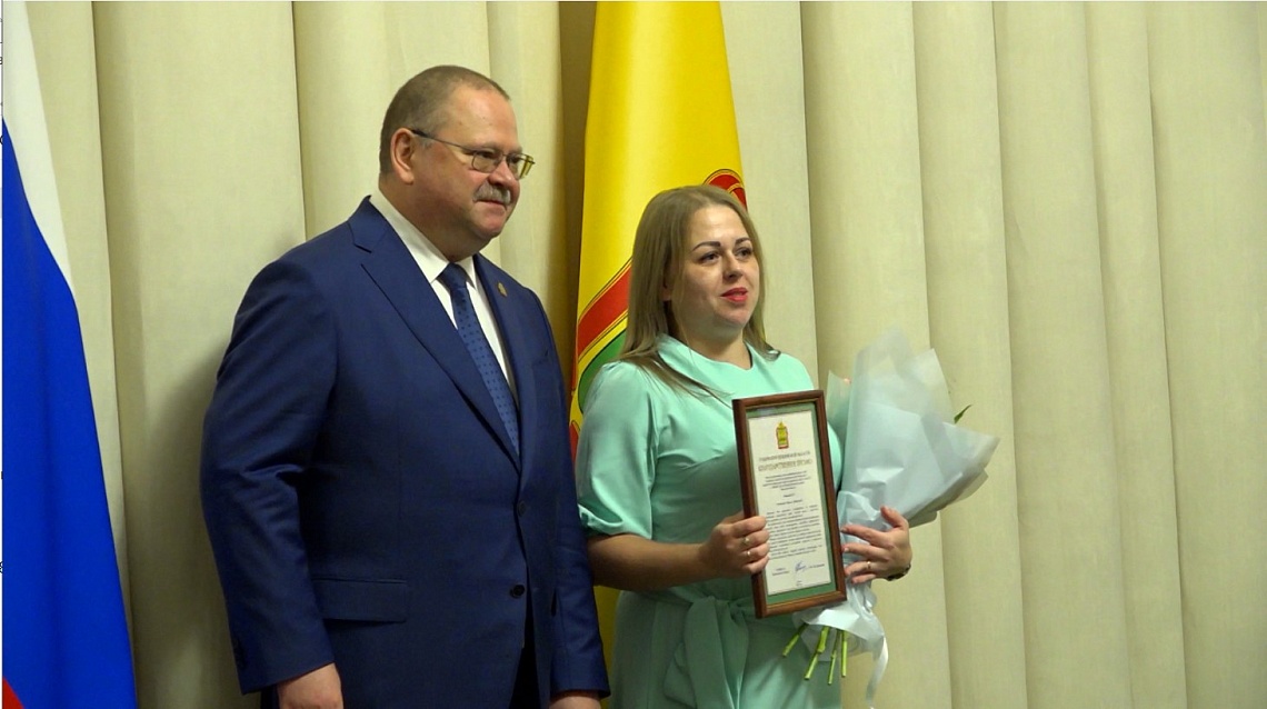 Жительниц Пензенской области поздравили​ с Днем матери