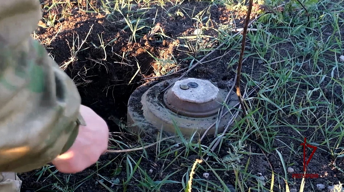 В ДНР пензенские росгвардейцы обезвредили противотанковую мину