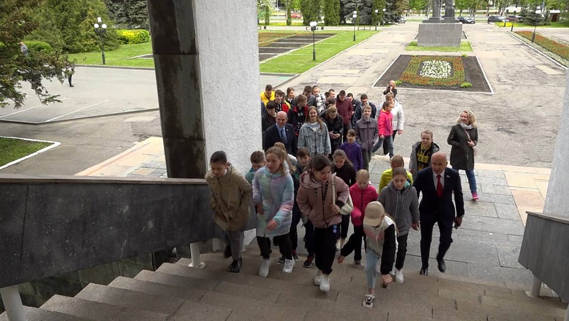 Пензенская городская Дума распахнула свои двери для школьников из ДНР и ЛНР