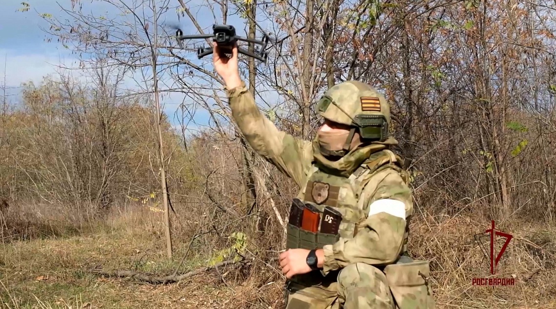 Бойцы Росгвардии уничтожили тайник ВСУ.