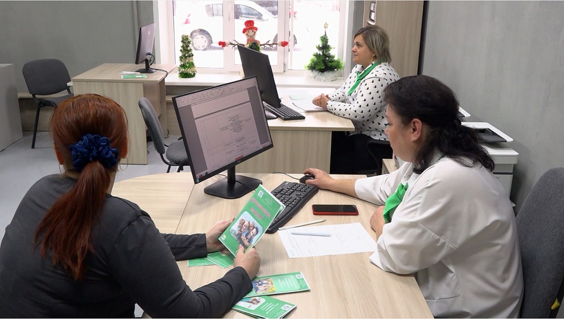 Пензенцам рассказали, как будут работать медучреждения в новогодние праздники