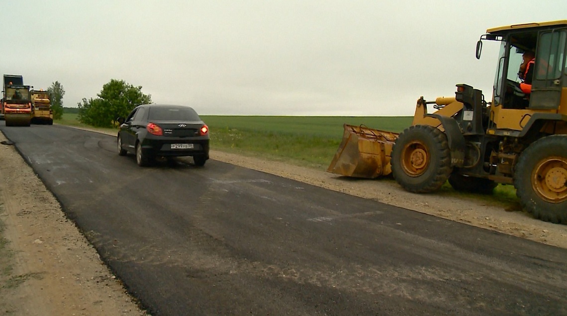 В Пензенской области состоялся конкурс «Лучший по профессии» среди машинистов асфальтоукладчика
