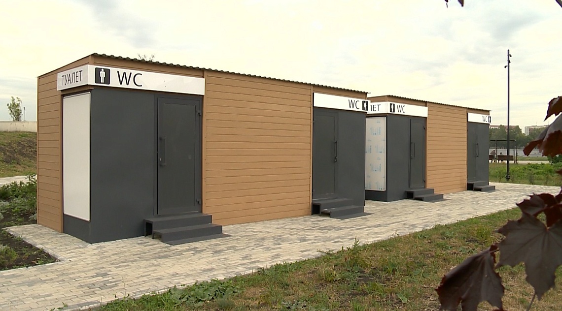 В Пензе туалеты на Набережной сломали вандалы