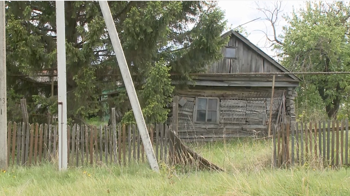 В Колышлейском районе мужчина проник в дом и украл ценные вещи