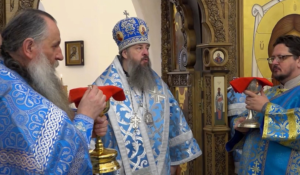 В День народного единства православные отмечают и праздник Казанской иконы Божьей Матери