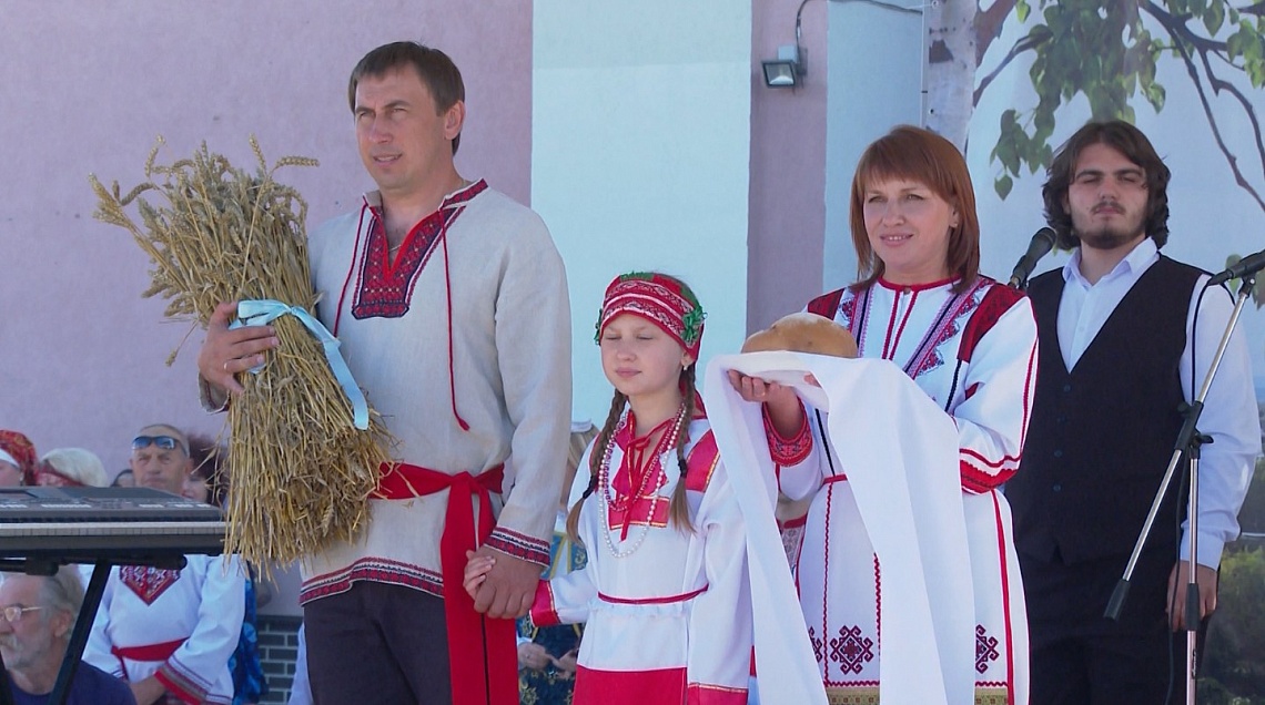 В Бессоновке состоялся VI Межрегиональный фестиваль мордовской культуры «Вастома»