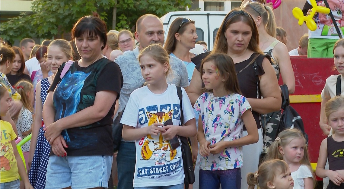 В Пензе жители домов на проспекте Строителей приняли участие в празднике двора
