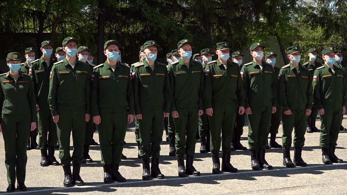 Пензенских новобранцев торжественно проводили в армию