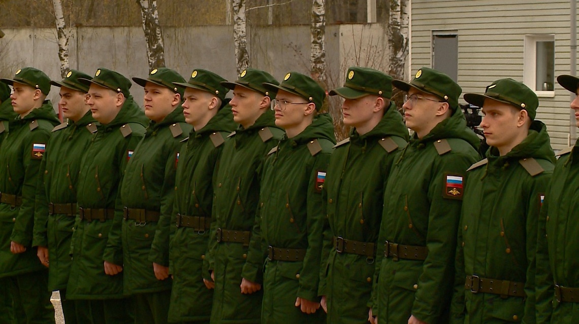 В Пензе состоялась торжественная церемония отправки новобранцев в армию