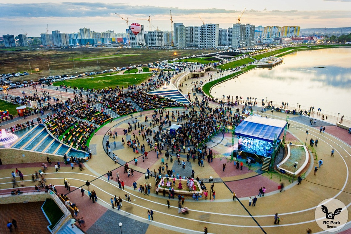 В Спутнике 9 Мая организовали веселые народные гуляния