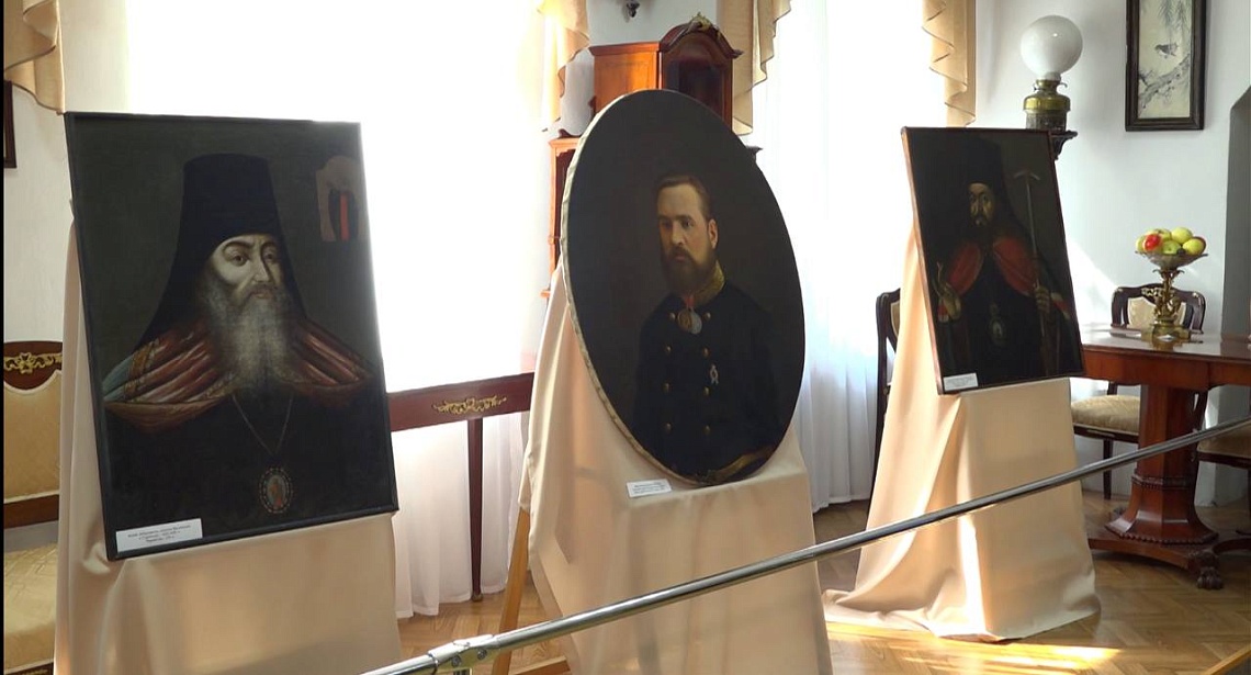 В пензенском краеведческом музее открылась выставка полотен из  Санкт-Петербурга