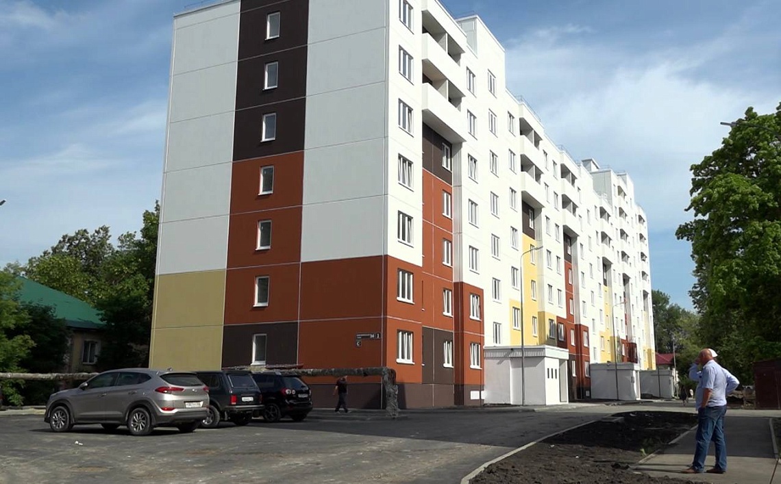 Пензенцы готовятся  к новоселью в  новых  домах   на улице  Комсомольской