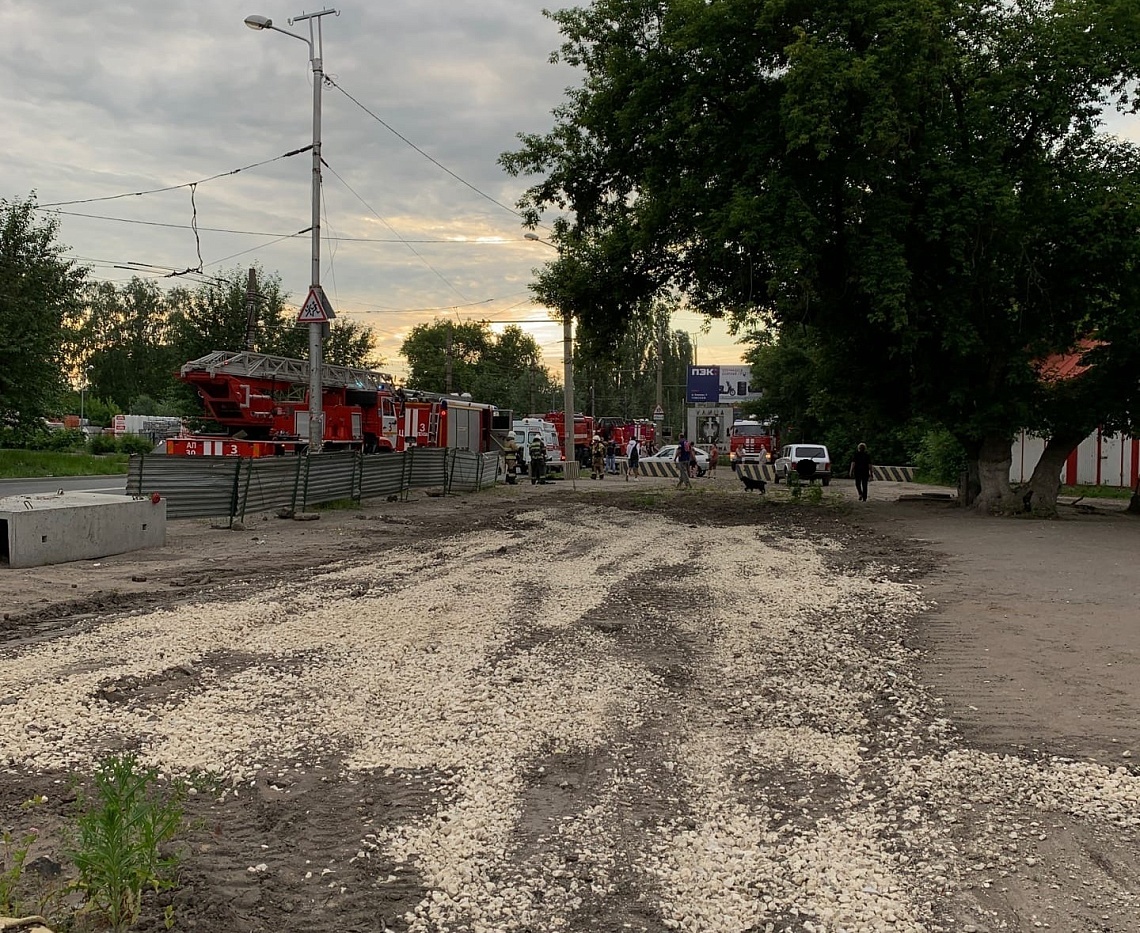 На Севере загоревшееся общежитие тушили 42 спасателя