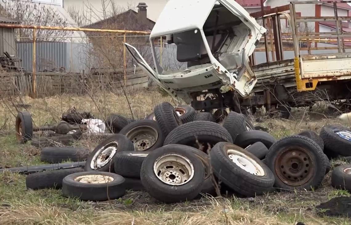 Ежегодно в России выбрасывают около 800 тысяч тонн автомобильных покрышек