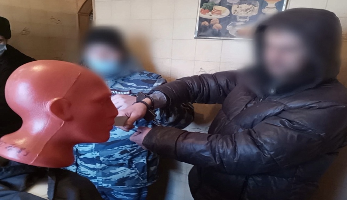 За нанесение приятелю смертельных ударов ножом жителю Пензы грозит лишение свободы