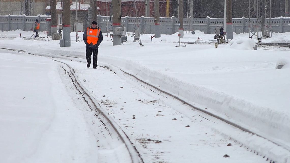 Двое жителей Пензенской области погибли на железнодорожных путях