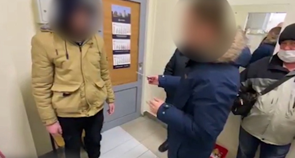 В поезде «Воркута-Адлер» сотрудники транспортной полиции задержали наркокурьера