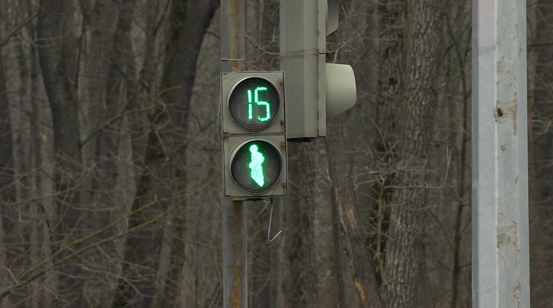 В разных районах Пензы устанавливают новые светофоры