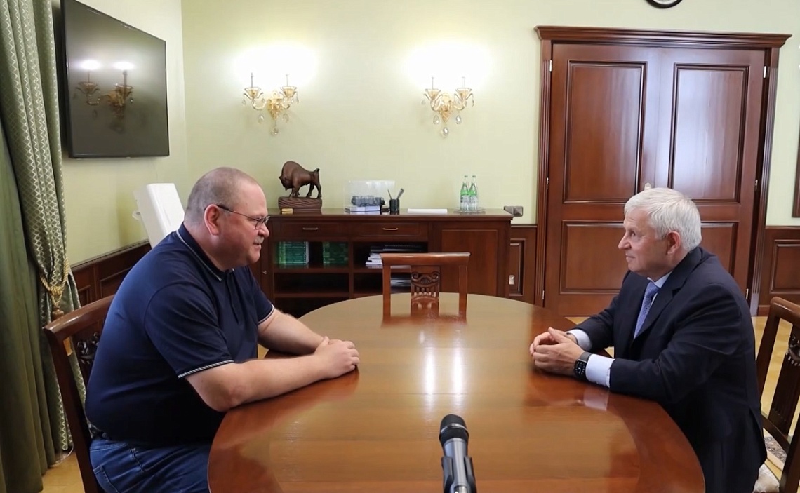 Олег Мельниченко и председатель ВАРМСУ Виктор Кидяев обсудили вопросы изменения в законодательстве