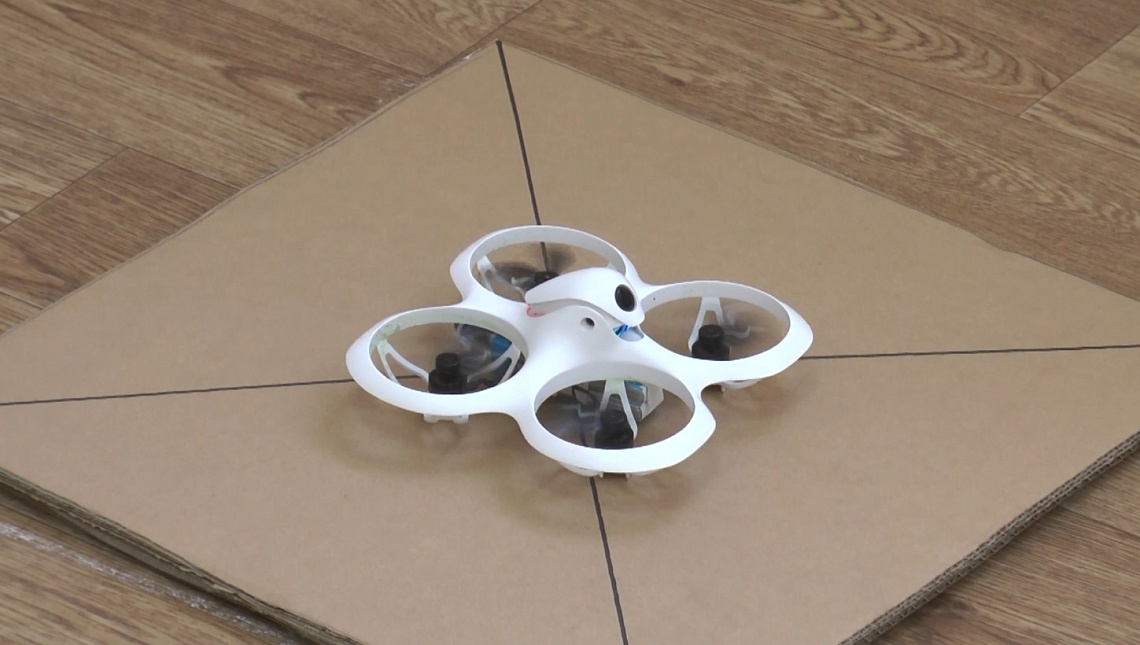 В Каменке прошли соревнования по управлению дронами