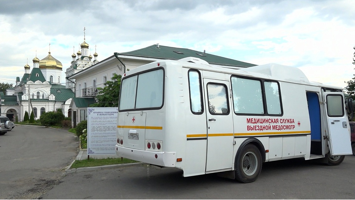 В Пензе на территории Троицкого женского монастыря организовали диспансеризацию