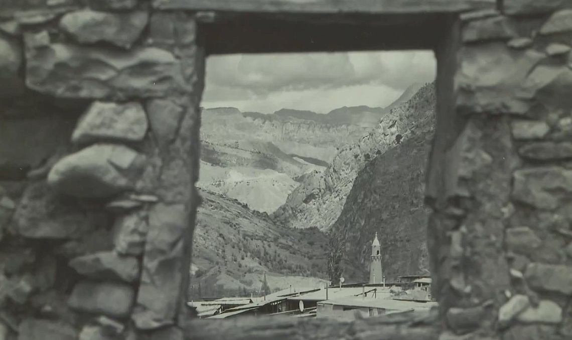 В Пензе в «Доме Бадигина» открылась фотовыставка «Встречи в пути. Горцы»