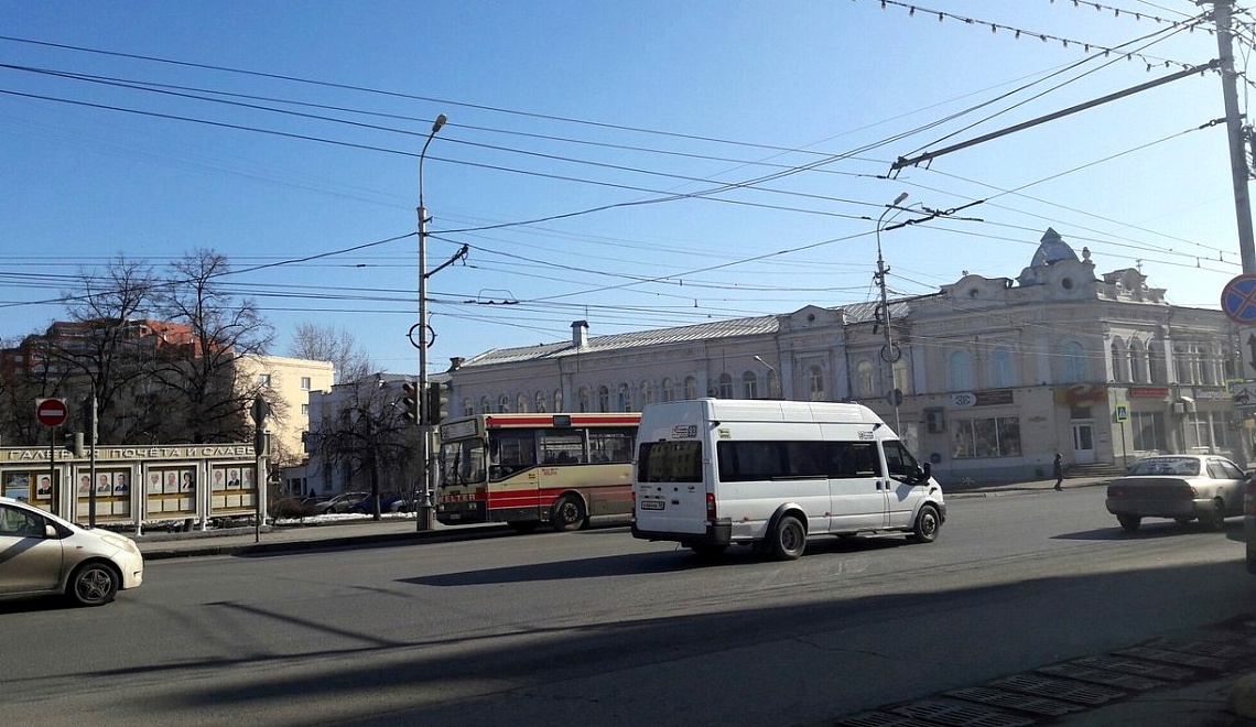 В Пензе проверили ход капремонта домов №3 и 52 по улице Кирова