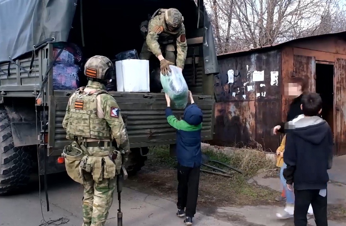 В зоне проведения СВО пензенские бойцы Росгвардии помогли многодетной семье