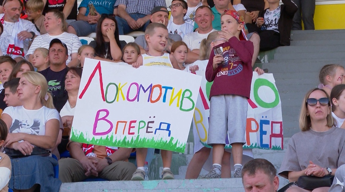 «Локомотив-Пенза» проиграл «Енисею» в первом матче полуфинала чемпионата России