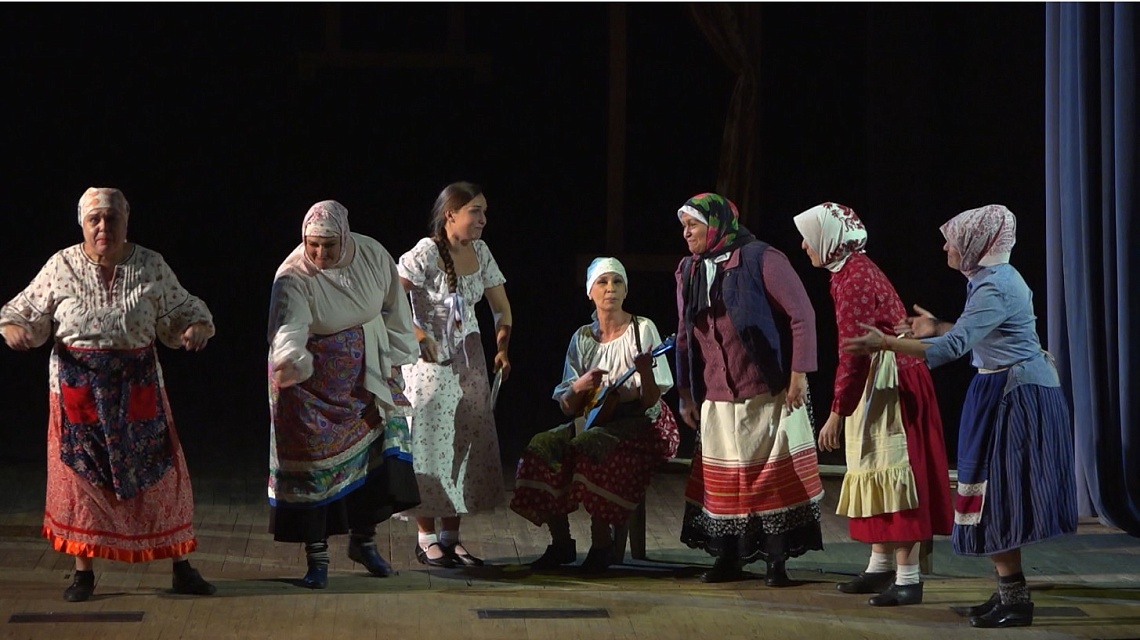 Ансамбль «Миряне» представил пензенцам премьерный спектакль «История одной семьи»