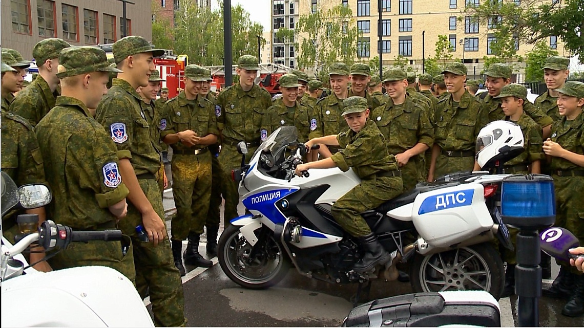 В Пензе сотрудники правоохранительных органов и спецслужб рассказали о своей работе участникам военно-патриотических сборов «Гвардеец»