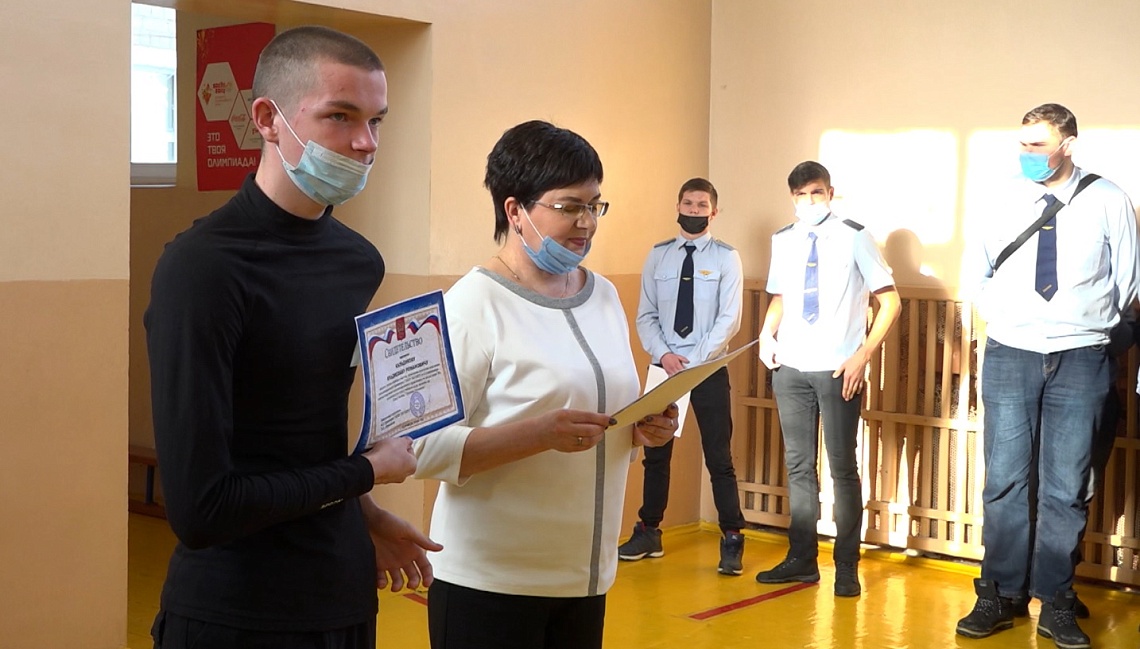 В Пензе в День студента педагоги железнодорожного колледжа сдали «суперэкзамен»