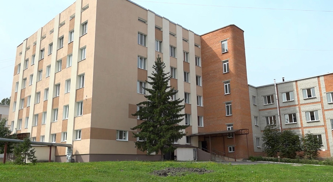 В Пензе из окна четвертого этажа многоквартирного дома выпал трехлетний ребенок