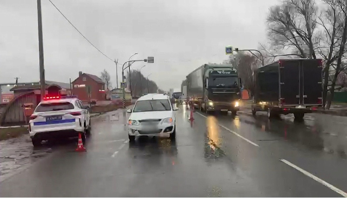 В Пензе под колеса легковушки попал подросток