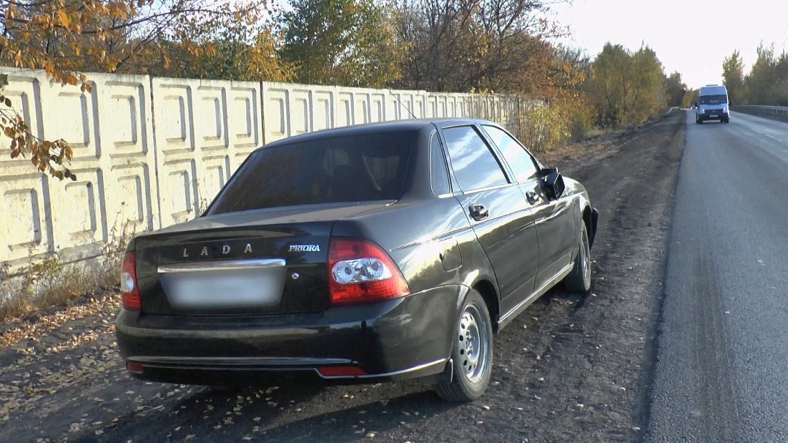 В Каменке два человека попали под колеса автомобиля