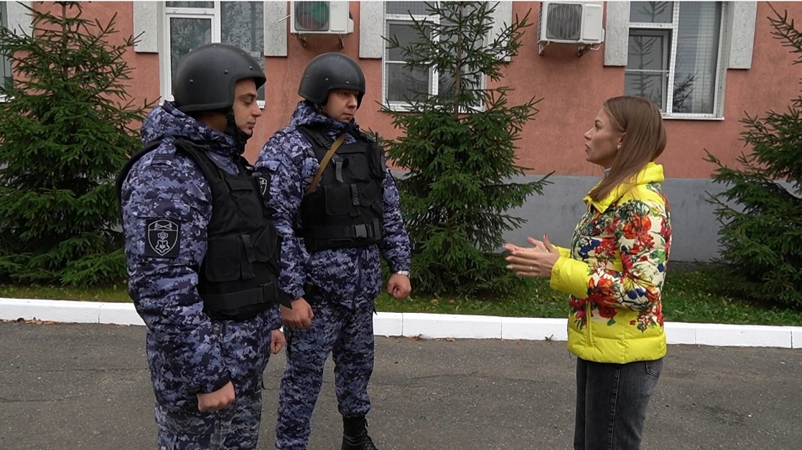 В Пензе сотрудники вневедомственной охраны войск национальной гвардии России отметили профессиональный праздник