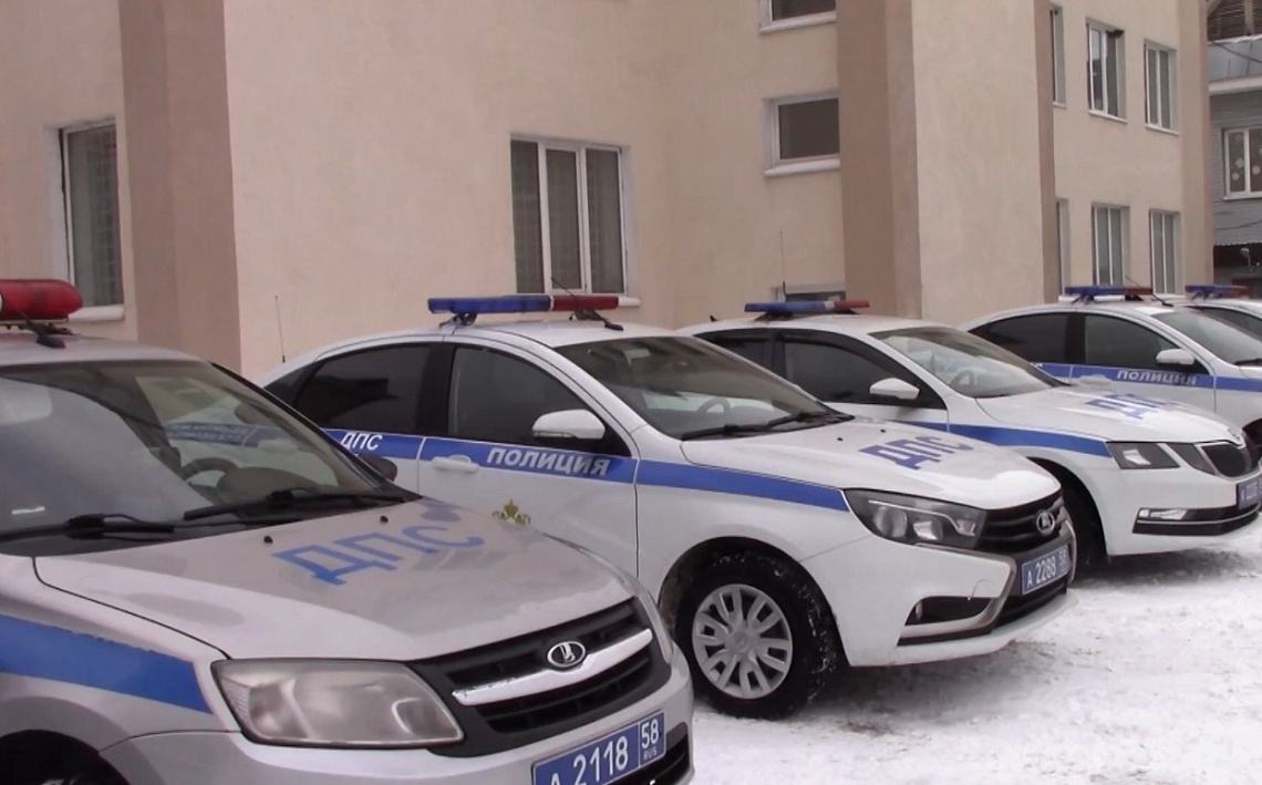 Региональное  управление ГИБДД в период новогодних праздников организовало массовые проверки водителей