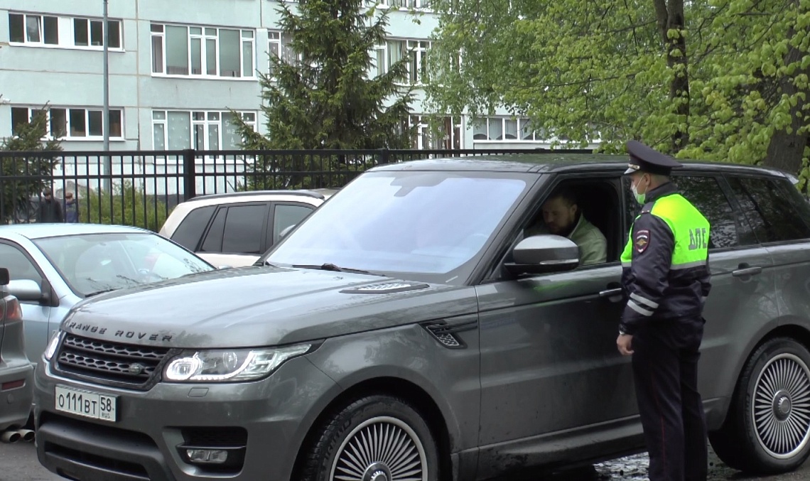 Сотрудники ГИБДД провели на дорогах Пензы профилактическую акцию «Автокресло - детям»