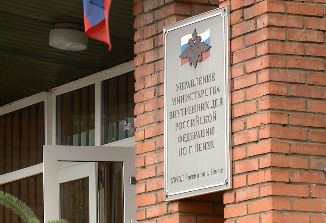 В Пензе 43-летний мужчина вынес из магазина ящик со слабоалкогольными напитками