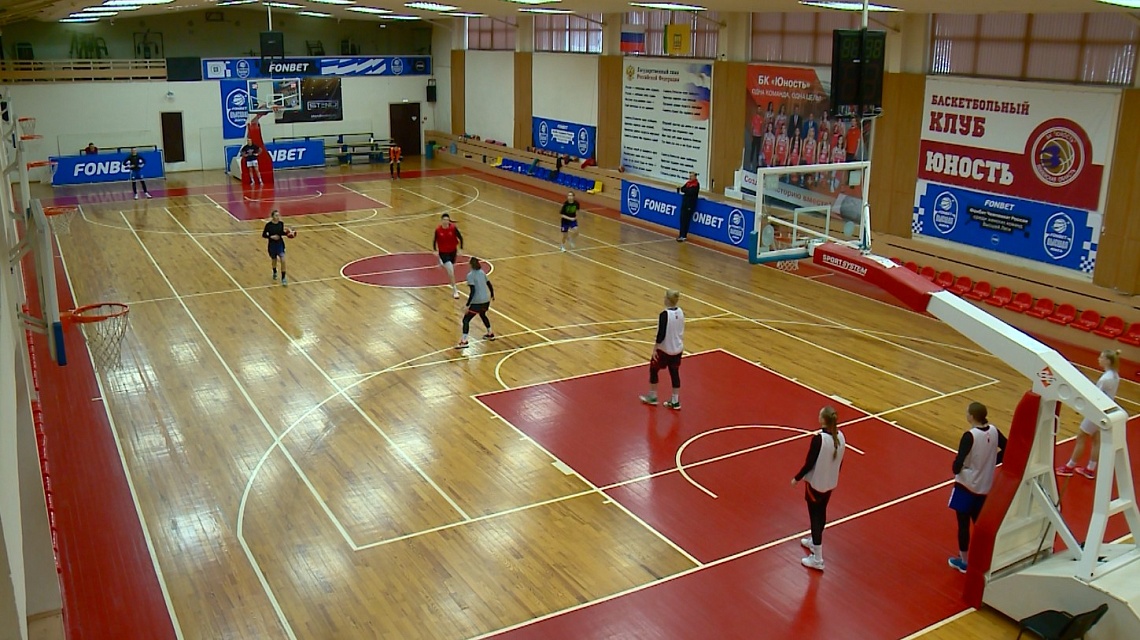 Пензенская баскетбольная команда «Юность» готовится к играм