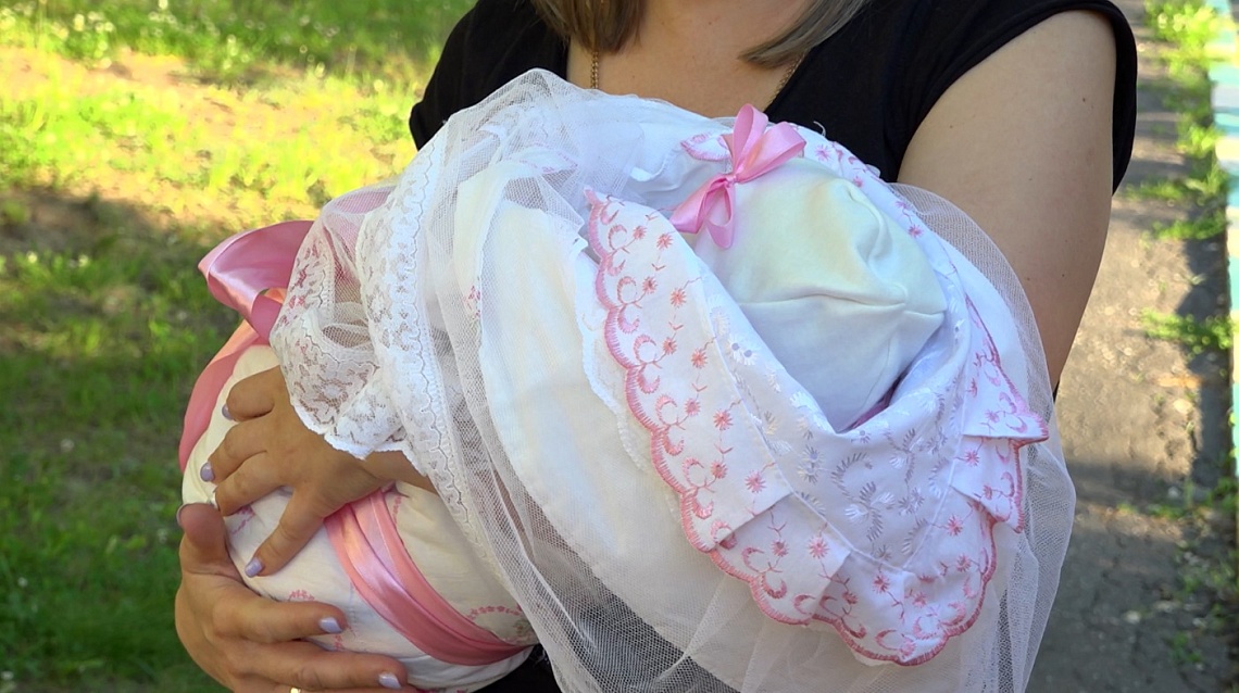 В Пензе у эвакуированной пары из Мариуполя родилась дочь