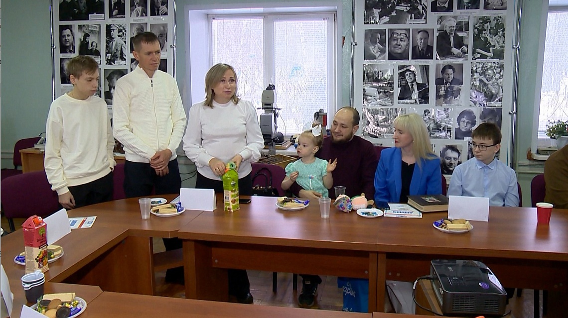 В Пензе наградили победителей конкурса фотографий «Наша дружная семья»