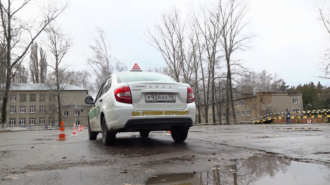 Студенты Пензенского колледжа транспортных технологий приняли участие в конкурсе профмастерства