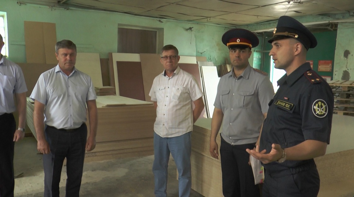 Первый заместитель председателя правительства Пензенской области Владимир Щекин посетил ИК №4