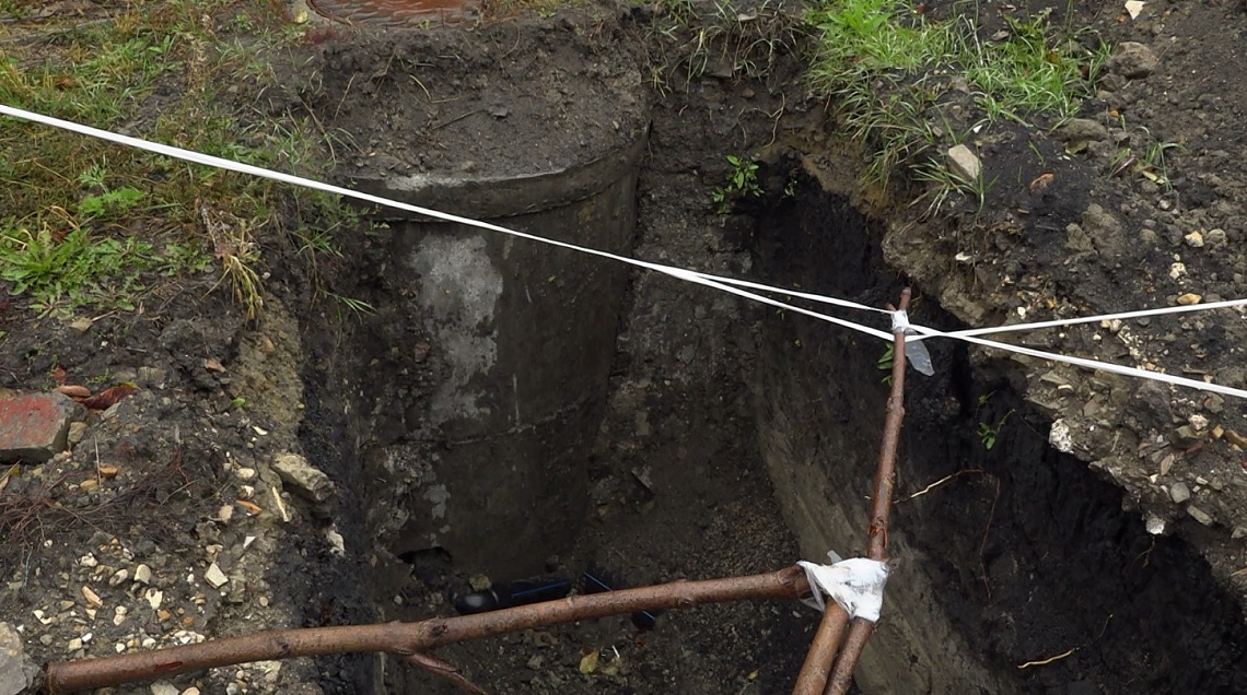 Жители поселка ЗИФ добиваются ремонта водопровода