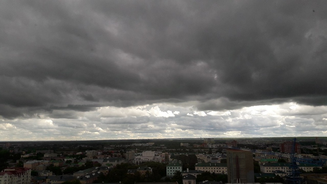 В Пензенской области 21 июня ожидают грозу с сильным ветром и градом