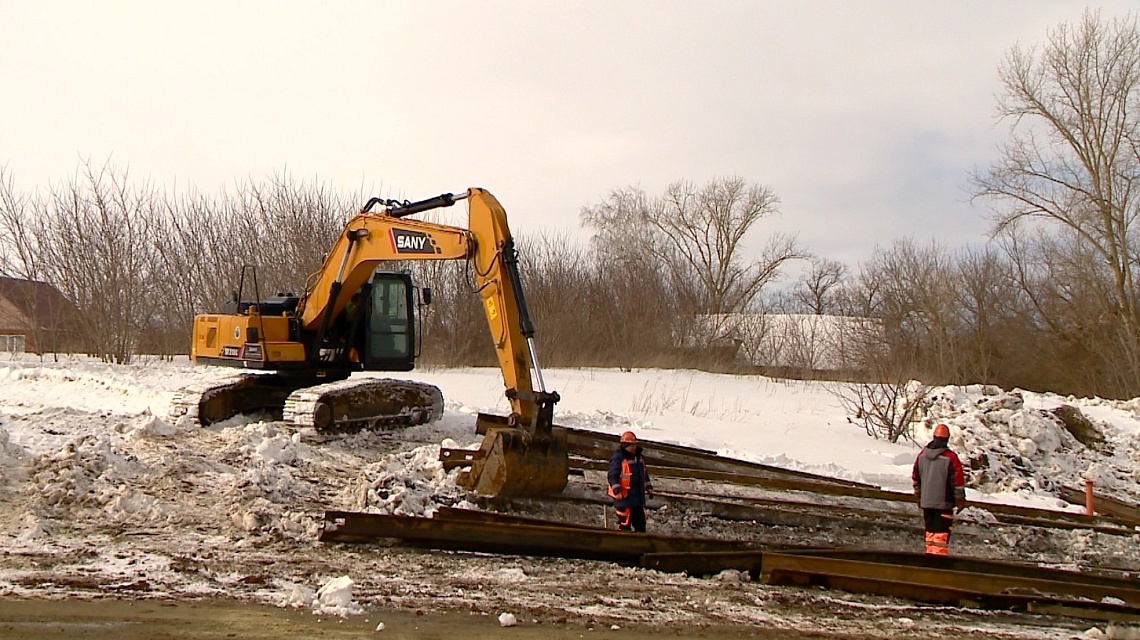 В Спасском районе продолжается строительство моста через ручей Безымянный
