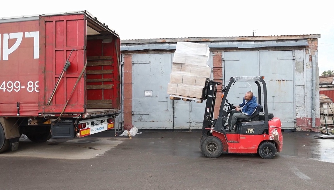 В подшефный Пензенской области Пологовский район Запорожья пришел третий гуманитарный конвой