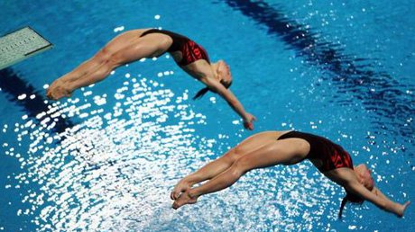 Спортблок: прыжки в воду, футбол